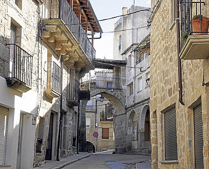 Fermoselle, el pueblo de las mil bodegas